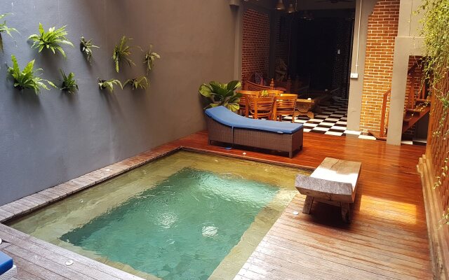 Kayun Hostel Downtown