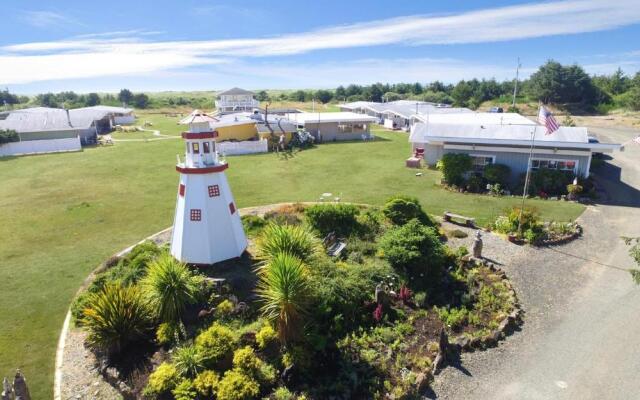 Beachwood Condos & Resort