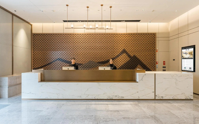 Atour Hotel Yiwu International Trade City Passenger Center