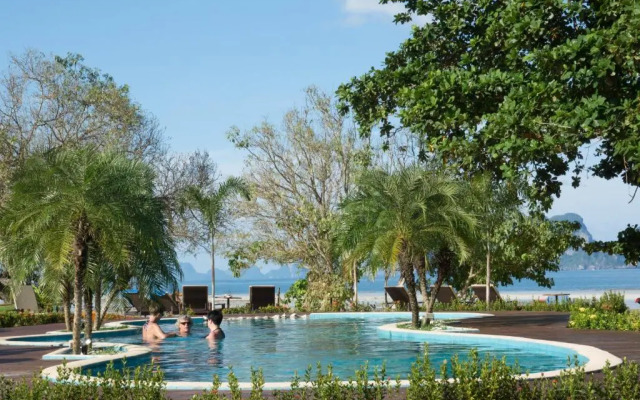 Reef Resort