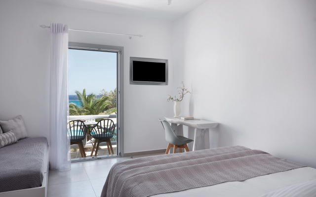 Myconian Sunrise Relais & Chateaux Hotel