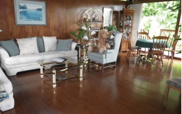 Beach Estates Inn Bed and Breakfast