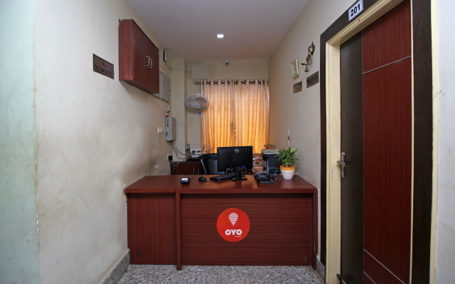 OYO 2279 Greenwood Galaxy