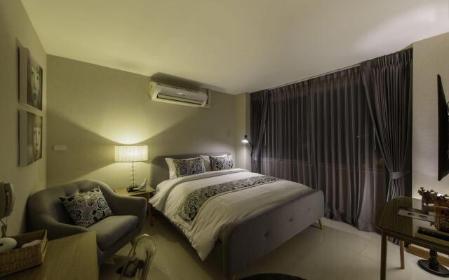 Chala Number 2 Art and Gallery House