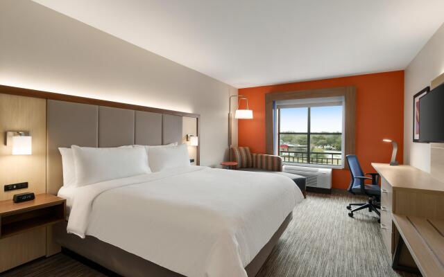 Holiday Inn Express & Suites Mt. Pleasant by IHG