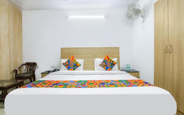Fabexpress Kalsia Home Stay