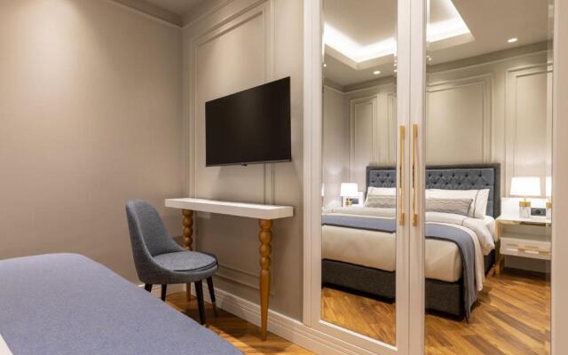 Motif Hotel