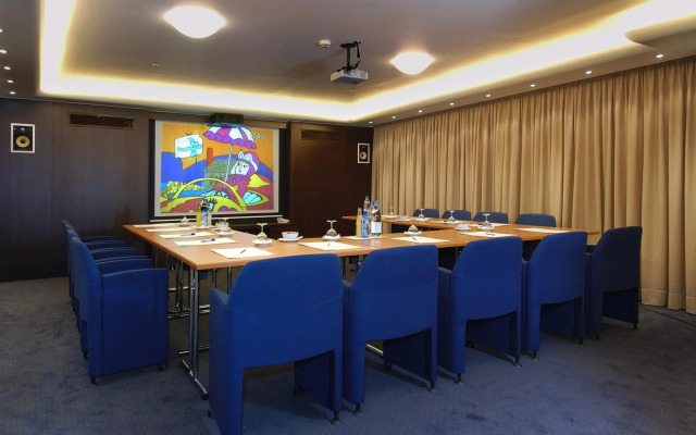 Atrion Hotel