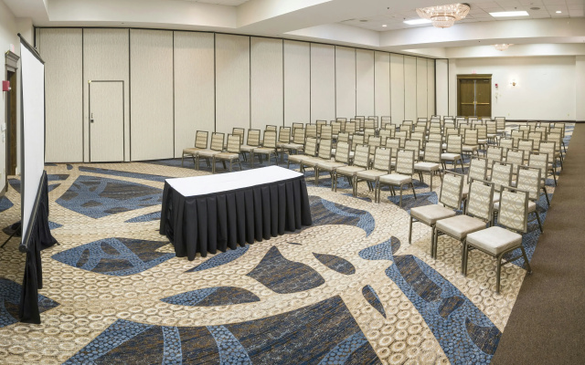 DoubleTree by Hilton Boston - Milford