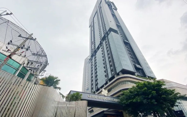 1Br Good Designed At Grand Sungkono Lagoon Apartment