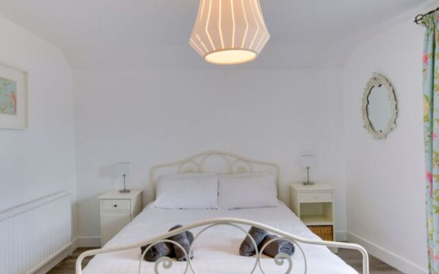 House Chloe Spindleruv Mlyn