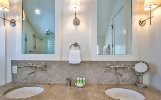 The Flagship of Watersound 5 Bedroom Holiday Home by Five Star Properties