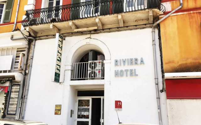 Riviera Hotel