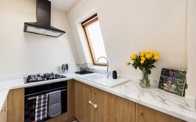 The London Crib - Relaxing 1bdr Flat With Terrace