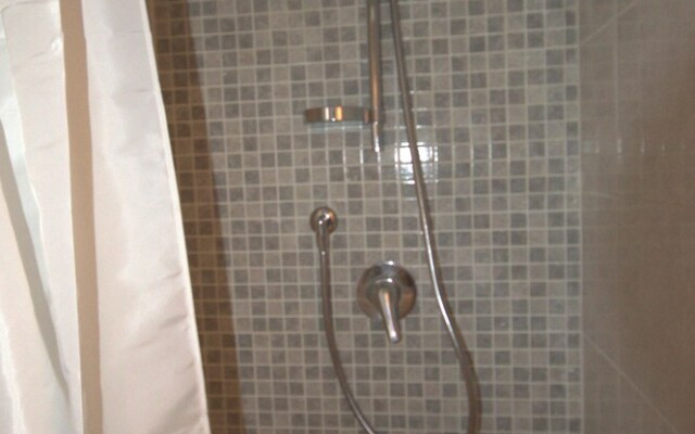 Prestige House Arno River