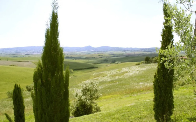 Giuly Rosselmini Residence