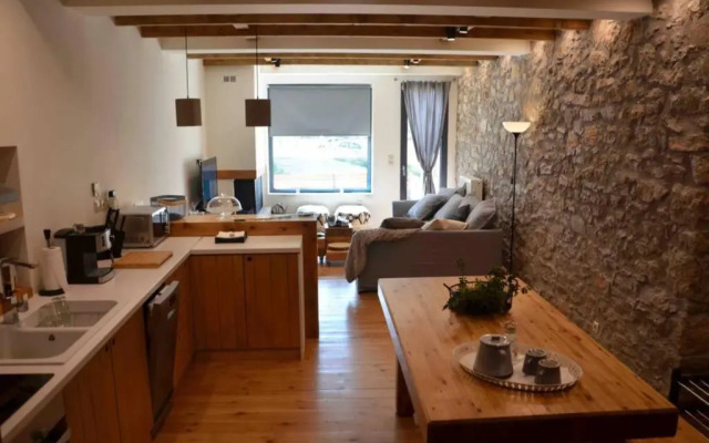 pikralida house (πικραλίδα)