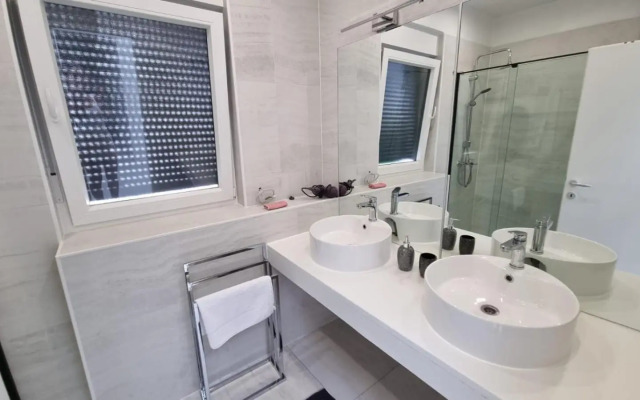 Holiday House Gavran