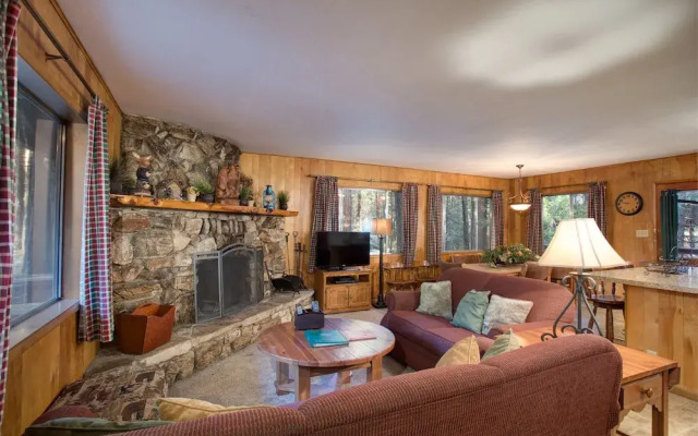 Pine Creek Cabin