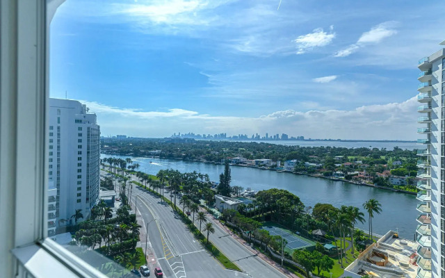 SeaStays Apartments