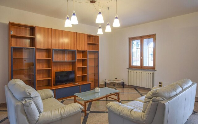 Nice Apartment in Davoli Marina With 2 Bedrooms and Wifi