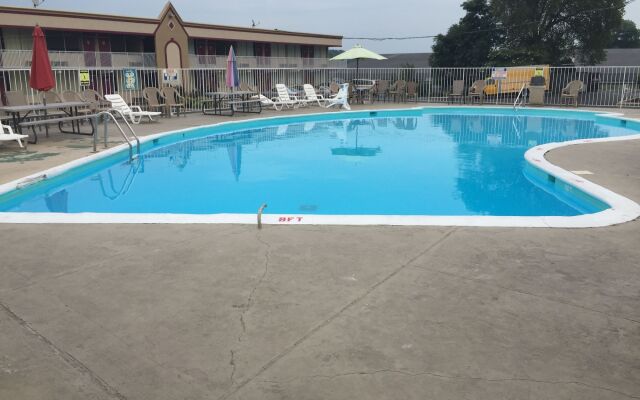 Travelodge by Wyndham Lynchburg