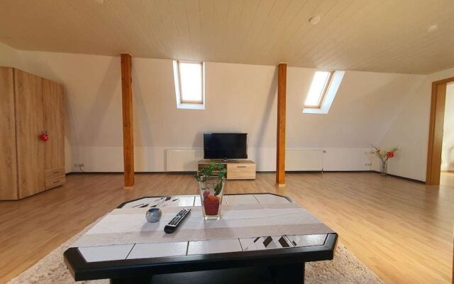 Apartment Near Jadeweserport and Centre