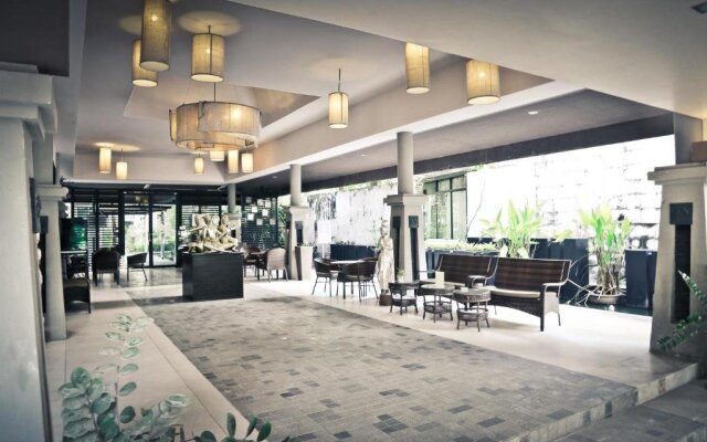 Karabuning Resort and Residence