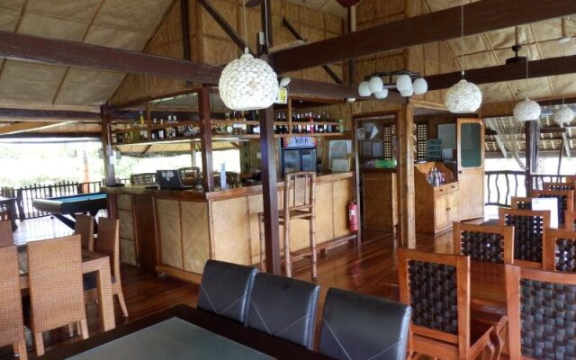 Villa de Pico Highland Beach Resort