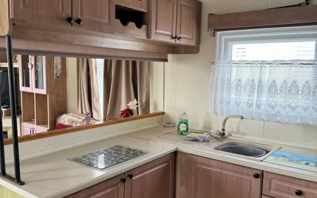 Family Friendly 3 Bedroom Caravan Pets go Free