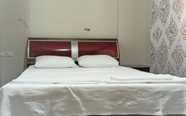 House With Terrace and a Calming View in Fethiye