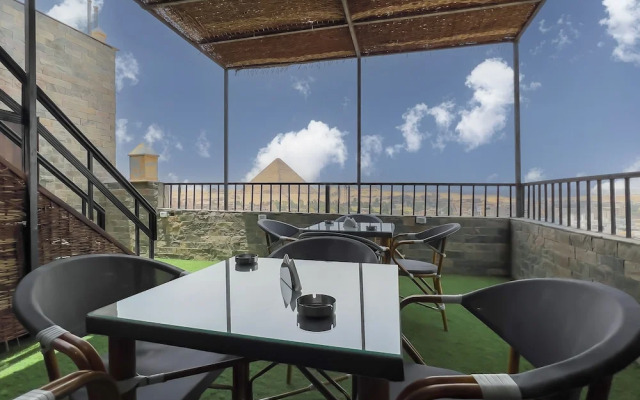 pyramids tower view inn