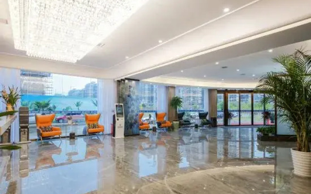 Yunqi Smart Hotel (Xingyi Menglecheng Jushan Square)