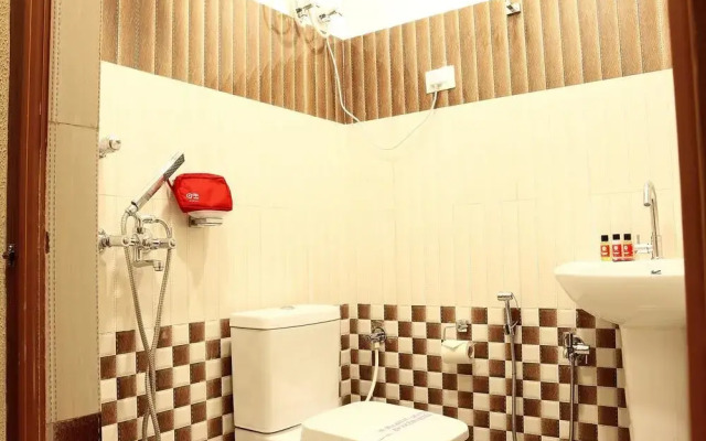 OYO 1628 Babul Hotel