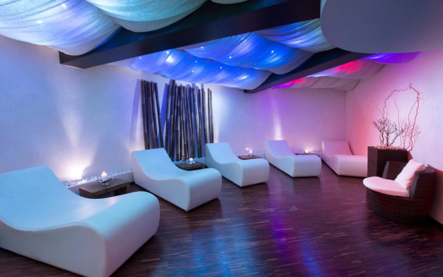 Sport Village Hotel & Spa