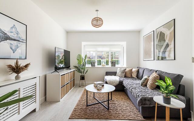 Semi-detached House With Modern Bespoke Interior