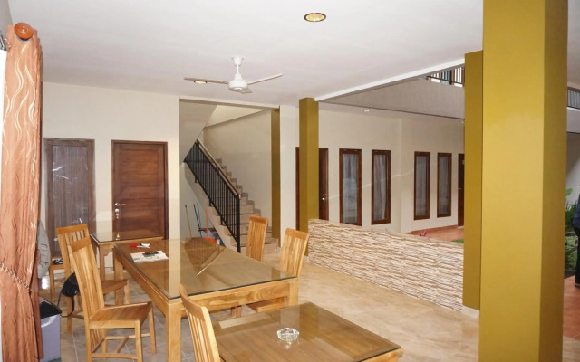 Aloha Hotel