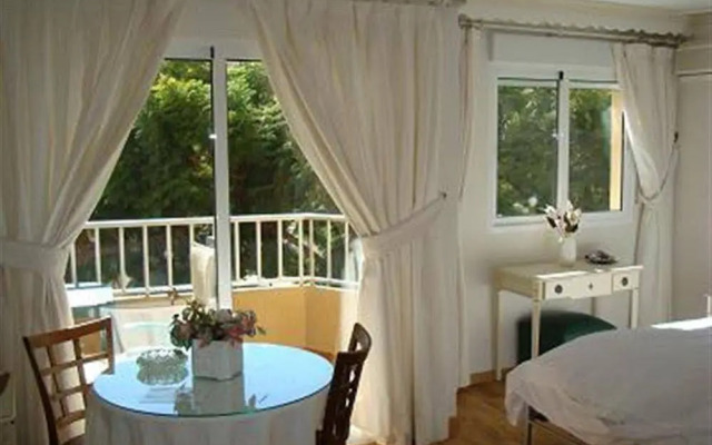 Apartamentos Palm Beach Carihuela