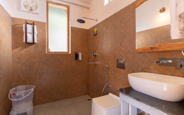 Seclude Pangot Perch