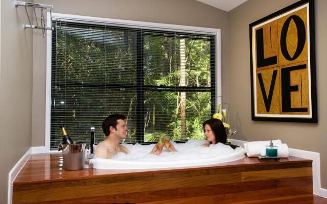 Amore On Buderim Luxury Rainforest Cabins