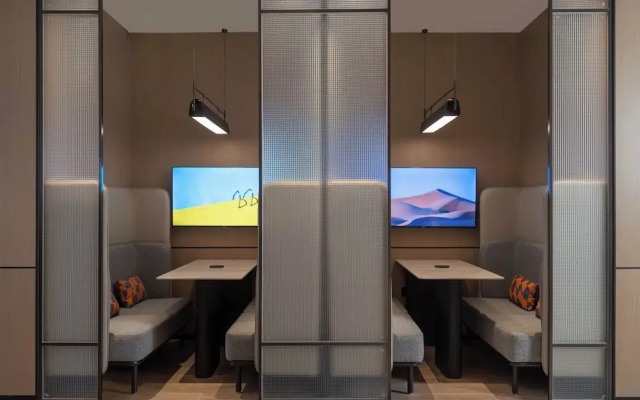 Holiday Inn Express Shanghai On The Bund by IHG