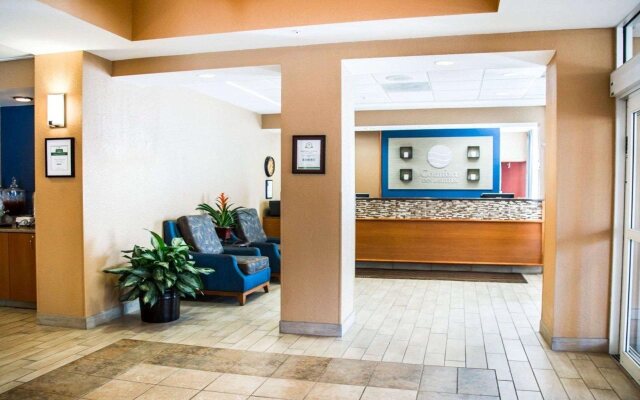 Comfort Inn & Suites Orlando North