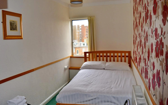 London Visitors Hotel
