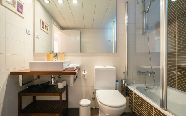 Olala Sardenya Apartment By Olala Homes