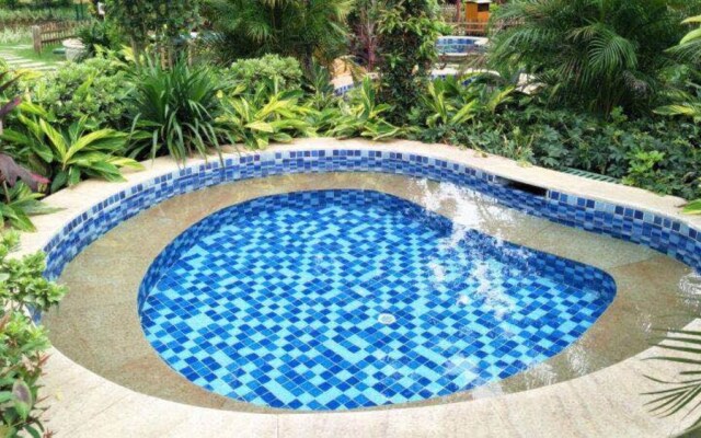 Yi Jing Lin Feng Hot Spring Hotel
