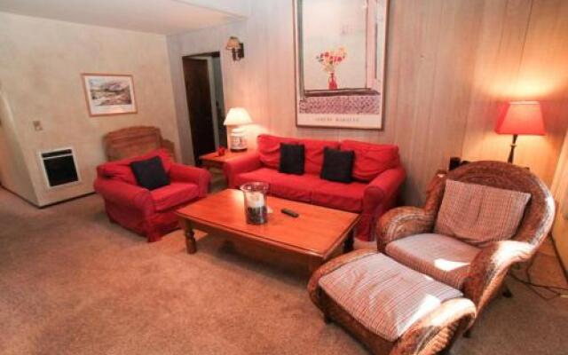 Discovery 4 #160, Loft