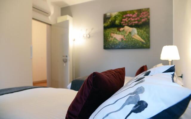 CO-C933-5GIO61A2 - Art Family Apartment