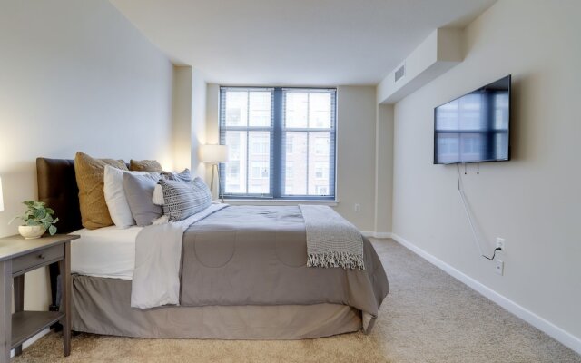 Fantastic 1 Bedroom Condo at Arlington