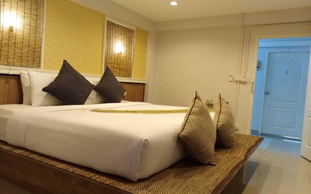 1000-10000 Residence & Holtel