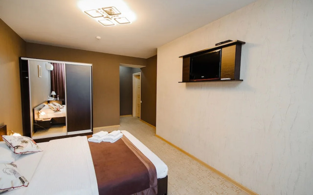 Tip Top Hotel